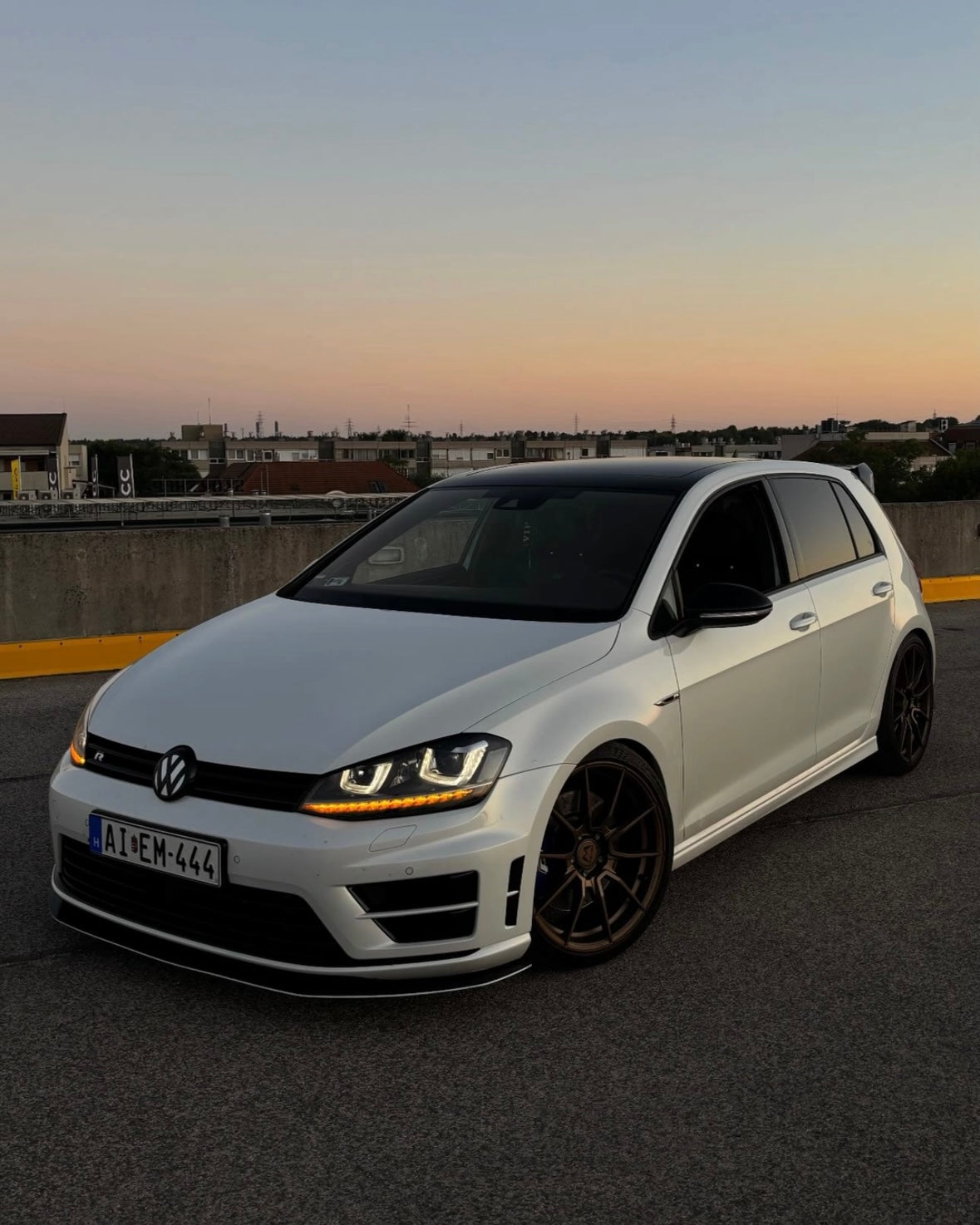 Volkswagen Golf 7 R Front Lip Splitter