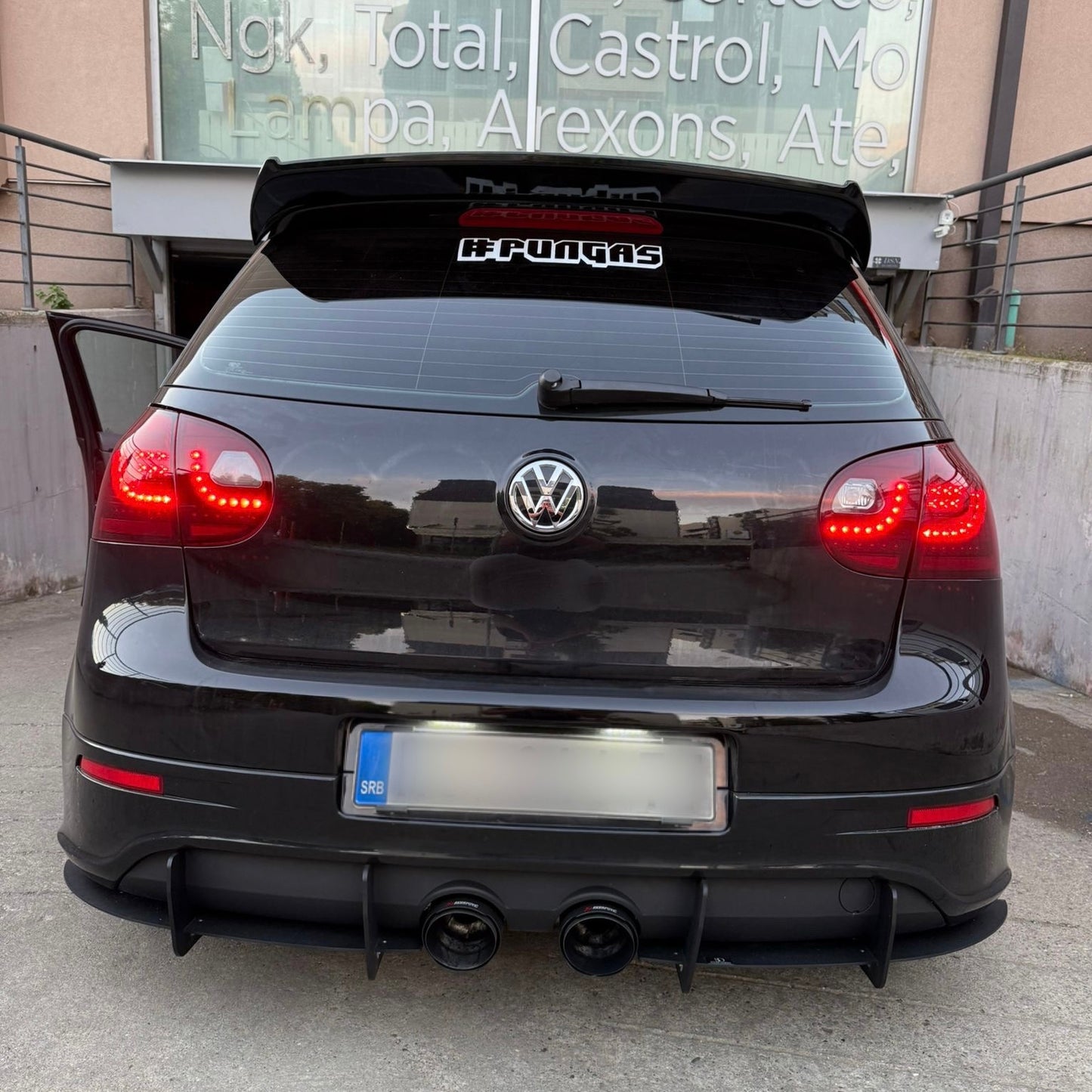 Volkswagen Golf 5 R32 Rear Diffuser